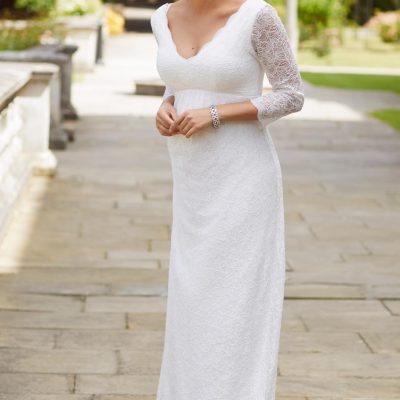 Chloe Lace V-neck Maternity Gown